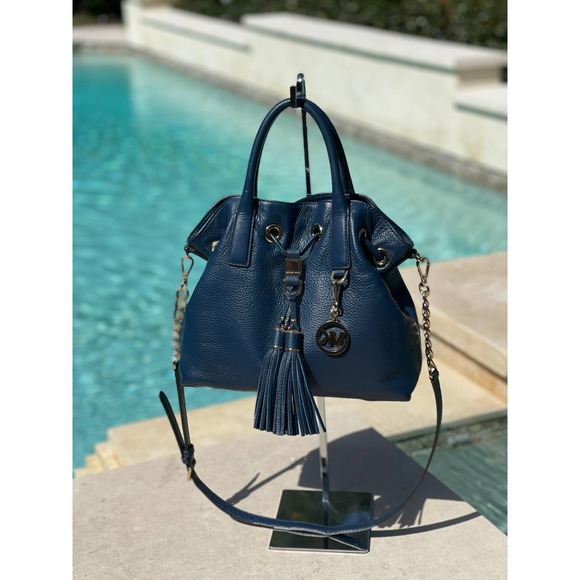 Michael Kors Camden Medium Leather Drawstring Navy Satchel/Crossbody - Picture 1 of 9